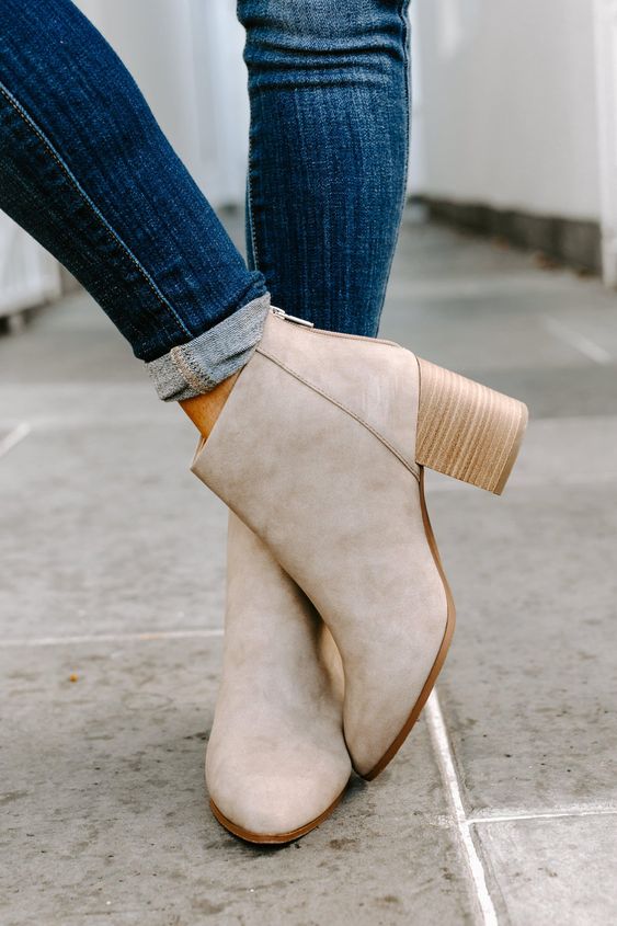 Find Your “Sole”mate—Petite Style Tips for Boots & Booties