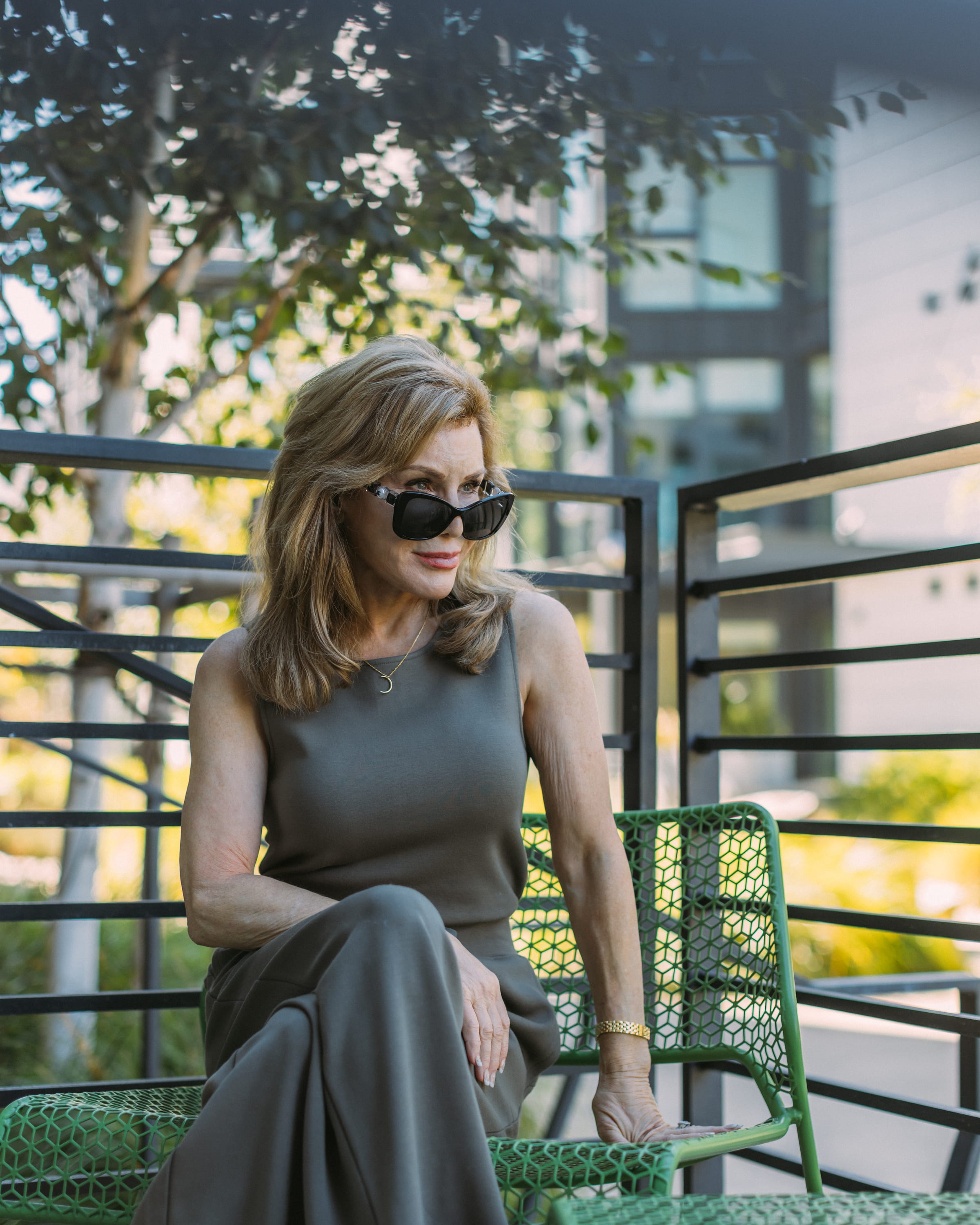 Ask a Stylist: What are the Best Tips for Styling a Short Torso When ...